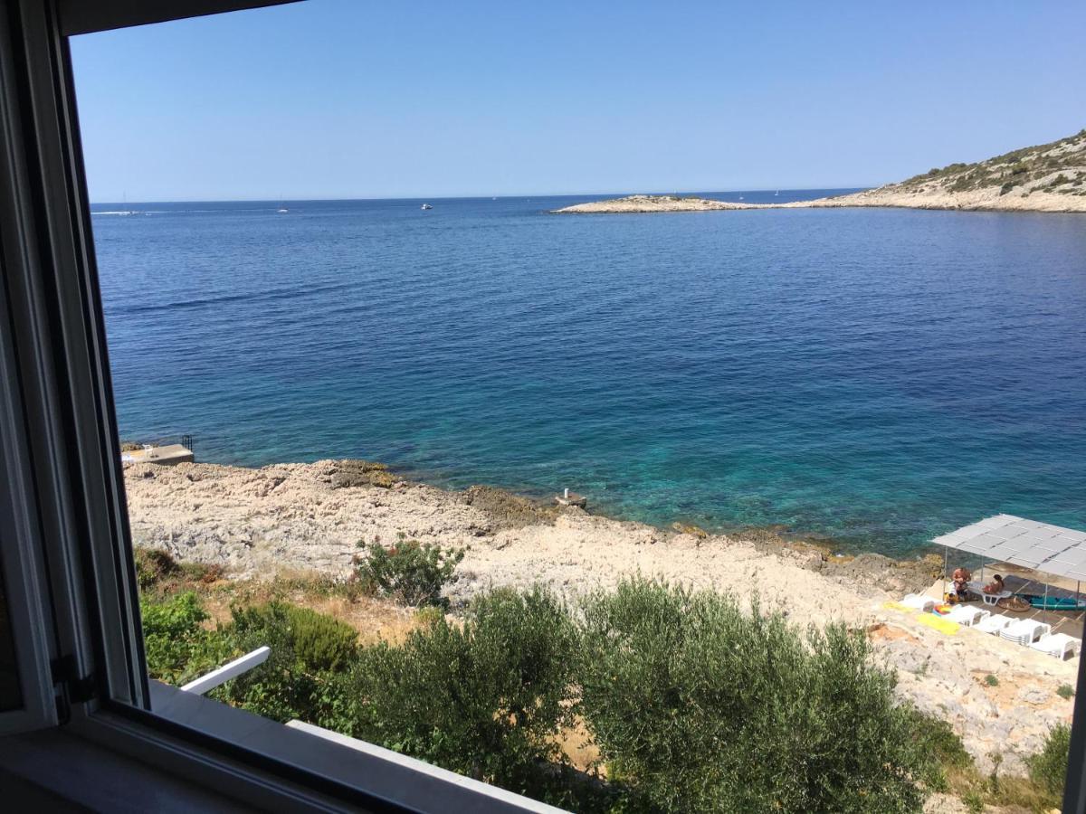 Direkt Am Meer-Apartments Puntaplanka Rogoznica  Esterno foto