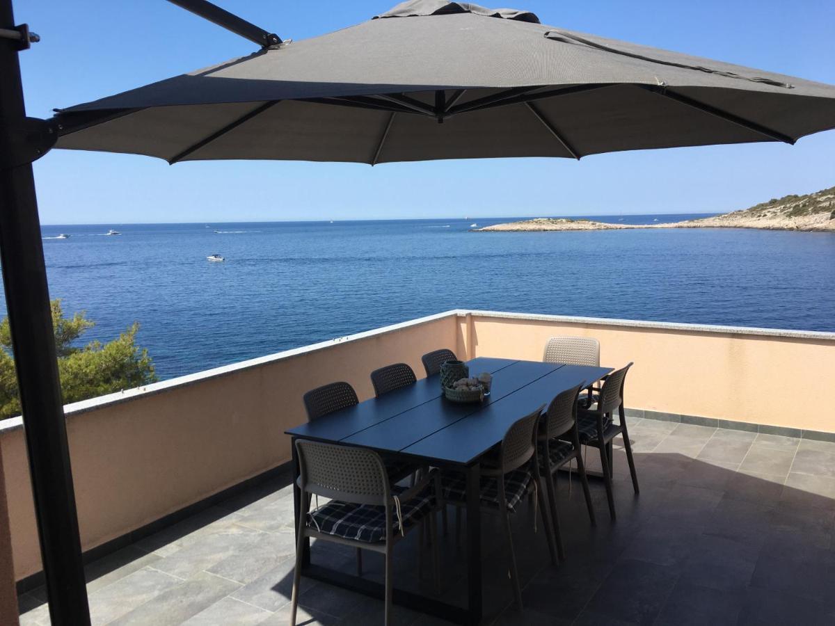 Direkt Am Meer-Apartments Puntaplanka Rogoznica  Esterno foto