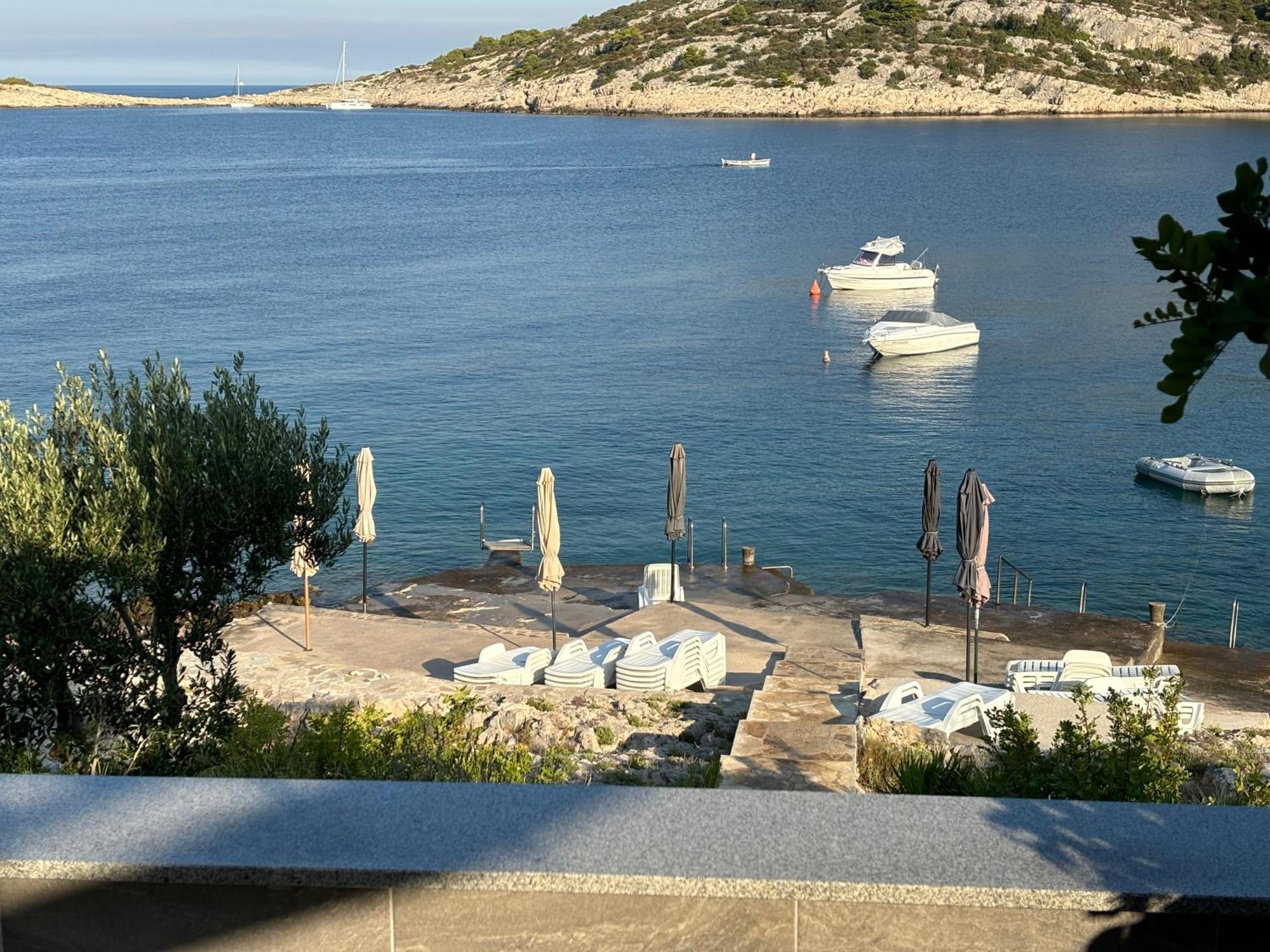 Direkt Am Meer-Apartments Puntaplanka Rogoznica  Esterno foto