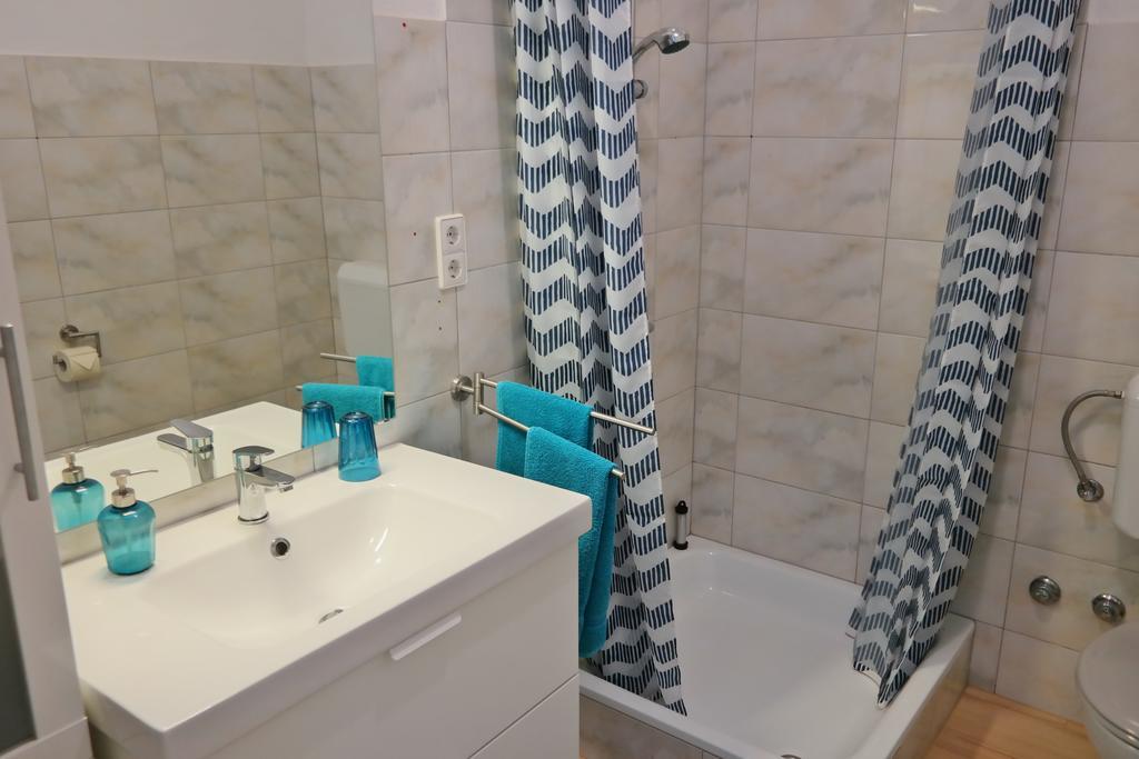 Direkt Am Meer-Apartments Puntaplanka Rogoznica  Esterno foto