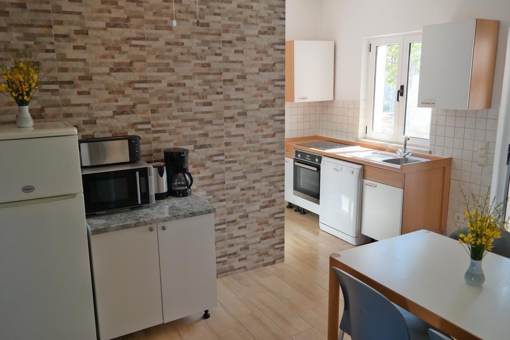 Direkt Am Meer-Apartments Puntaplanka Rogoznica  Esterno foto