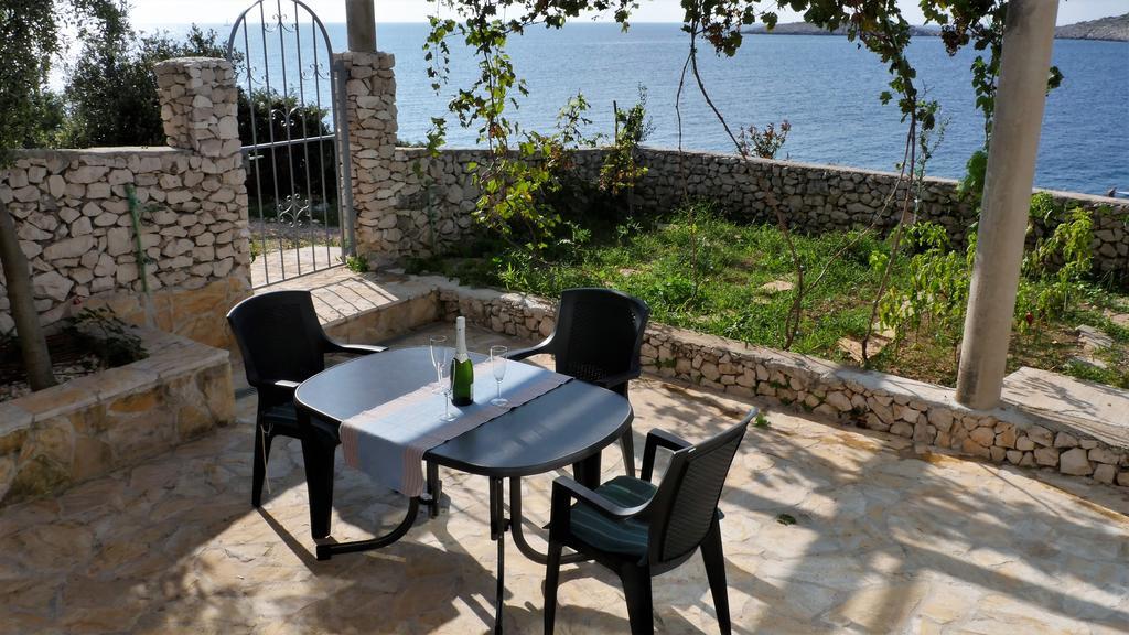 Direkt Am Meer-Apartments Puntaplanka Rogoznica  Esterno foto