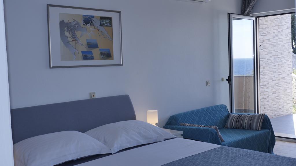 Direkt Am Meer-Apartments Puntaplanka Rogoznica  Esterno foto